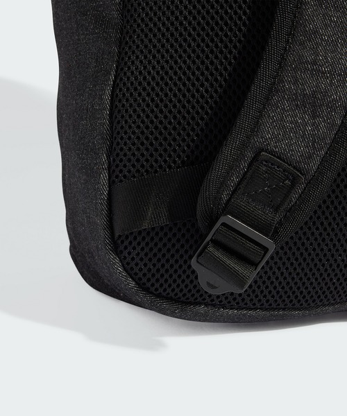 adidas（アディダス）の「デニム バックパック / アディダス