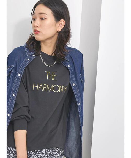 Samansa Mos2 blue（サマンサモスモスブルー）の「ラメロゴプリントロンT（Tシャツ/カットソー・レディース・グレー/オフホワイト/チャコールグレー・F）」の2枚目の写真