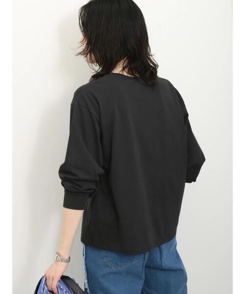 Samansa Mos2 blue（サマンサモスモスブルー）の「ラメロゴプリントロンT（Tシャツ/カットソー・レディース・グレー/オフホワイト/チャコールグレー・F）」の15枚目の写真