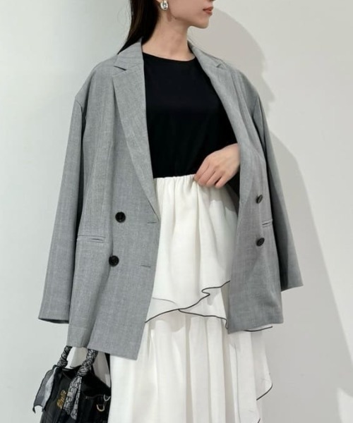 JILL by JILL STUART（ジルバイジルスチュアート）の「◇トロピカルダブル釦ジャケット（テーラードジャケット・レディース・ダークグレー/ダークブラウン・SMALL/MEDIUM）」の2枚目の写真