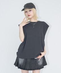 17HR（セブンティーンアワーズ）の「【ユニセックス】ロゴ刺繍ノースリーブTシャツ（Tシャツ/カットソー）」