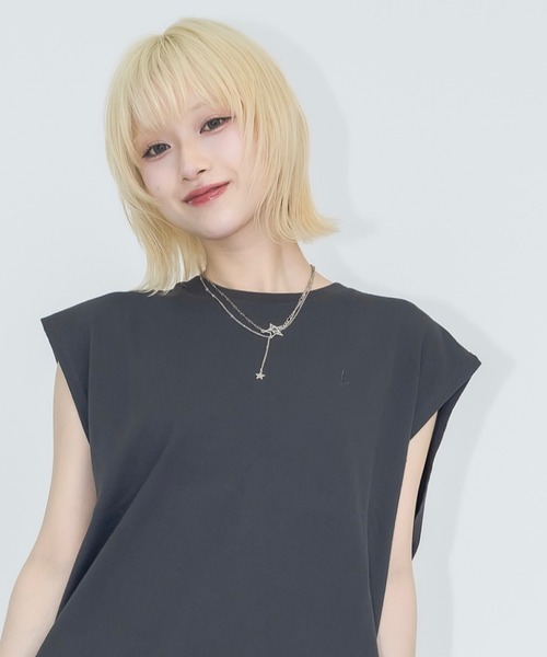 ユニセックス】ロゴ刺繍ノースリーブTシャツ（Tシャツ