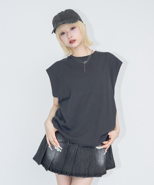 ユニセックス】ロゴ刺繍ノースリーブTシャツ（Tシャツ