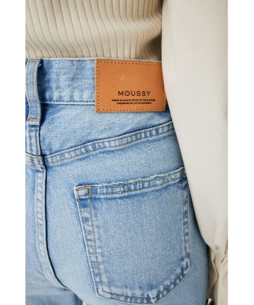 MOUSSY(マウジー)の「MVS L/BLU FLARE(デニムパンツ・レディース・ライトブルー・22inch/23inch/24inch/25inch/26inch)」の7枚目の写真