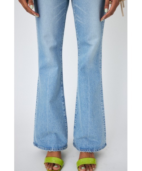 MOUSSY（マウジー）の「MVS L/BLU FLARE（デニムパンツ）」 - WEAR