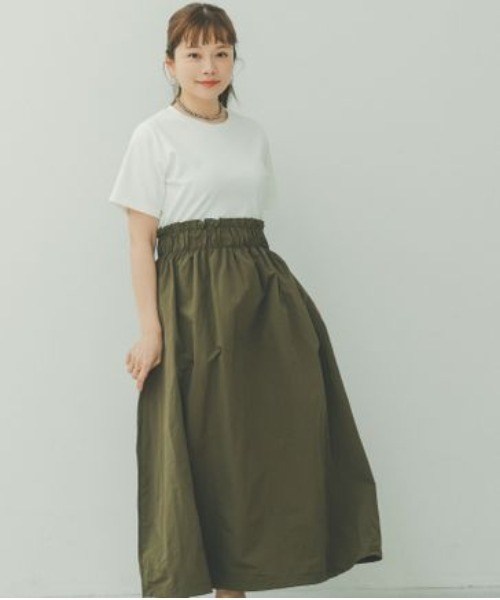 GLOBAL WORK（グローバルワーク）の「高山直子さんコラボ/ドッキングワンピ半袖/EiiS/991920（ワンピース・レディース・ブラック/カーキ・SMALL/X-SMALL）」の2枚目の写真