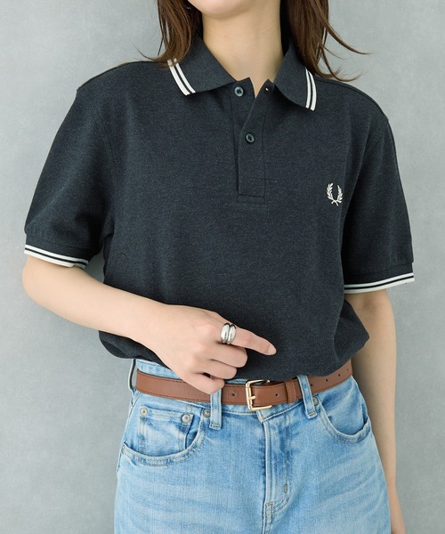 FRED PERRY(フレッドペリー)の「【FRED PERRY】The Twin Topped Fred Perry Shirt M3600(ポロシャツ・レディース・ブラック系その他2/ネイビー系2/ホワイト系その他2/ブラック/ネイビー系3/チャコールグレー/ネイビー/オートミール/モスグリーン/バーガンディー/ホワイト/ベージュ/ベージュ系その他/ネイビー系4/アイボリー/ブラック系その他3/アイボリー系2/ネイビー系5/カーキ/レッド系/アイボリー系3/ネイビー系6/ダークグリーン/ダークグリーン系2/ダークグレー/ミント/ライトグレー/ピンク/ベージュ系2/ブラック系その他4/アイボリー系4/アイボリー系5/ライトブルー/ブルー系その他2/ネイビー系7/グリーン系1/ダークオレンジ/ブラック系その他5/ライトイエロー/カーキ系2/ダークインディゴブルー/ブルー系その他/グリーン系その他2/ブラウン/イエロー/ダークブルー/グリーン系その他3/ベージュ系その他3/ブルー系4/ブラック系その他6/カーキ系3/ベージュ系その他4/ホワイト系その他3/ブラウン系その他3/ワイン/ブルー系その他3/ダークネイビー/レッド/ブラック系7/グリーン系その他4/レッド系1/ブラック系8/ブラック系9/オフホワイト/グレイッシュブルー/ブルー/ボルドー/ネイビー系8/アイボリー系6/アイボリー系7/ブラウン系その他2/グレー系2/グリーン系その他5/グリーン系その他6/アイボリー系8/アイボリー系9/ネイビー系9/グレー系3/キャメル/グレー・L/M/S/XL/XS)」の18枚目の写真