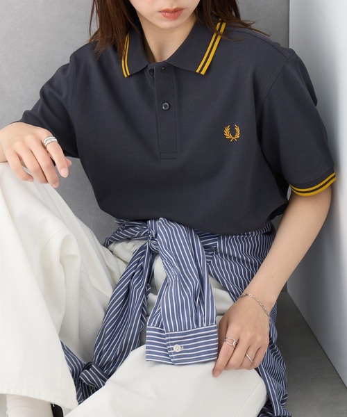 FRED PERRY(フレッドペリー)の「【FRED PERRY】The Twin Topped Fred Perry Shirt M3600(ポロシャツ・レディース・ブラック系その他2/ネイビー系2/ホワイト系その他2/ブラック/ネイビー系3/チャコールグレー/ネイビー/オートミール/モスグリーン/バーガンディー/ホワイト/ベージュ/ベージュ系その他/ネイビー系4/アイボリー/ブラック系その他3/アイボリー系2/ネイビー系5/カーキ/レッド系/アイボリー系3/ネイビー系6/ダークグリーン/ダークグリーン系2/ダークグレー/ミント/ライトグレー/ピンク/ベージュ系2/ブラック系その他4/アイボリー系4/アイボリー系5/ライトブルー/ブルー系その他2/ネイビー系7/グリーン系1/ダークオレンジ/ブラック系その他5/ライトイエロー/カーキ系2/ダークインディゴブルー/ブルー系その他/グリーン系その他2/ブラウン/イエロー/ダークブルー/グリーン系その他3/ベージュ系その他3/ブルー系4/ブラック系その他6/カーキ系3/ベージュ系その他4/ホワイト系その他3/ブラウン系その他3/ワイン/ブルー系その他3/ダークネイビー/レッド/ブラック系7/グリーン系その他4/レッド系1/ブラック系8/ブラック系9/オフホワイト/グレイッシュブルー/ブルー/ボルドー/ネイビー系8/アイボリー系6/アイボリー系7/ブラウン系その他2/グレー系2/グリーン系その他5/グリーン系その他6/アイボリー系8/アイボリー系9/ネイビー系9/グレー系3/キャメル/グレー・L/M/S/XL/XS)」の19枚目の写真