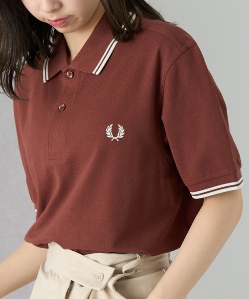 FRED PERRY（フレッドペリー）の「【FRED PERRY】The Twin Topped Fred Perry Shirt M3600（ポロシャツ・レディース・ブラック系その他2/ネイビー系2/ホワイト系その他2/ブラック/ネイビー系3/チャコールグレー/ネイビー/オートミール/モスグリーン/バーガンディー/ホワイト/ベージュ/ベージュ系その他/ネイビー系4/アイボリー/ブラック系その他3/アイボリー系2/ネイビー系5/カーキ/レッド系/アイボリー系3/ネイビー系6/ダークグリーン/ダークグリーン系2/ダークグレー/ミント/ライトグレー/ピンク/ベージュ系2/ブラック系その他4/アイボリー系4/アイボリー系5/ライトブルー/ブルー系その他2/ネイビー系7/グリーン系1/ダークオレンジ/ブラック系その他5/ライトイエロー/カーキ系2/ダークインディゴブルー/ブルー系その他/グリーン系その他2/ブラウン/イエロー/ダークブルー/グリーン系その他3/ベージュ系その他3/ブルー系4/ブラック系その他6/カーキ系3/ベージュ系その他4/ホワイト系その他3/ブラウン系その他3/ワイン/ブルー系その他3/ダークネイビー/レッド/ブラック系7/グリーン系その他4/レッド系1/ブラック系8/ブラック系9/オフホワイト/グレイッシュブルー/ブルー/ボルドー/ネイビー系8・L/M/S/XL/XS）」の18枚目の写真