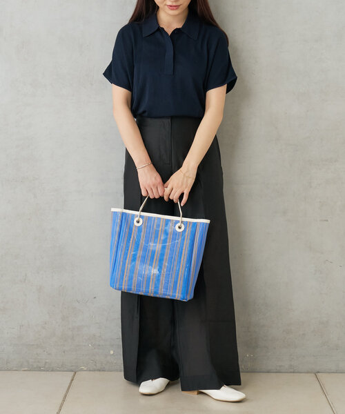 Actually（アクチュアリー）の「メッシュ×PVC ストライプスクエアトートバッグ（トートバッグ・レディース・ブルー/オレンジ・0）」の5枚目の写真