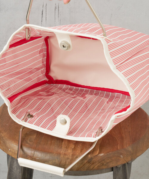 Actually（アクチュアリー）の「メッシュ×PVC ストライプスクエアトートバッグ（トートバッグ・レディース・ブルー/オレンジ・0）」の16枚目の写真