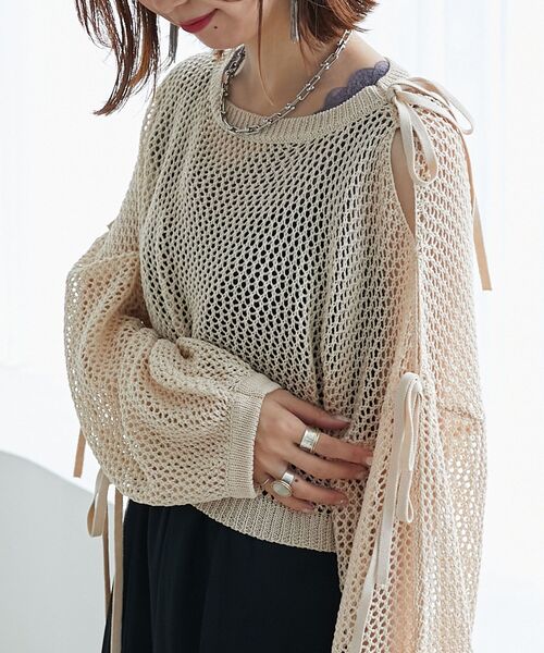 MAJESTIC LEGON(マジェスティックレゴン)の「肩あきリボンメッシュニット(ニット/セーター・レディース・ピンク/ブルー/アイボリー・MEDIUM)」の9枚目の写真