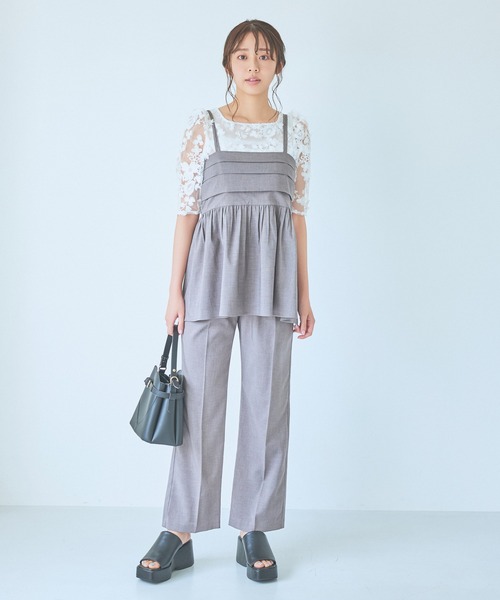 mysty woman（ミスティウーマン）の「3Dフラワー2WAYブラウス　135591（シャツ/ブラウス・レディース・オフホワイト/ブラック・FREE）」の5枚目の写真