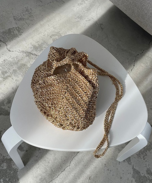 CAPRICIEUX LE'MAGE（カプリシューレマージュ）の「メタリック編み巾着バッグ（ショルダーバッグ・レディース・ゴールド/シルバー/ブラック・FREE）」の10枚目の写真