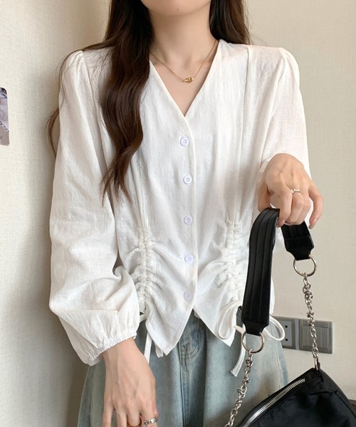 Dewlily(デューリリー)の「ドロストブラウス(シャツ/ブラウス・レディース・ベージュ/ホワイト/ブラック・L/M)」の5枚目の写真
