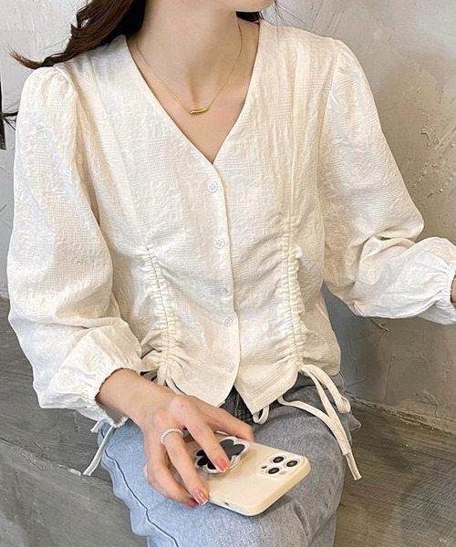 Dewlily(デューリリー)の「ドロストブラウス(シャツ/ブラウス・レディース・ベージュ/ホワイト/ブラック・L/M)」の14枚目の写真