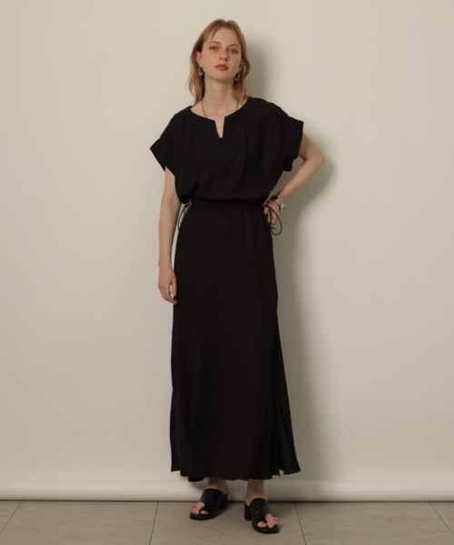 CADUNE カデュネ タイト 長袖 ワンピース 38 レーヨン モカ M CADUNE（カデュネ）の「ナローワンピース（ワンピース）」 - WEAR