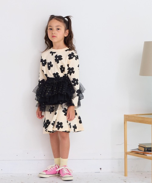 CALMIA（カルミア）の「ラメチュールボリュームスカート（スカート・キッズ・ブラック/オフホワイト・LL/L/M/S）」の7枚目の写真