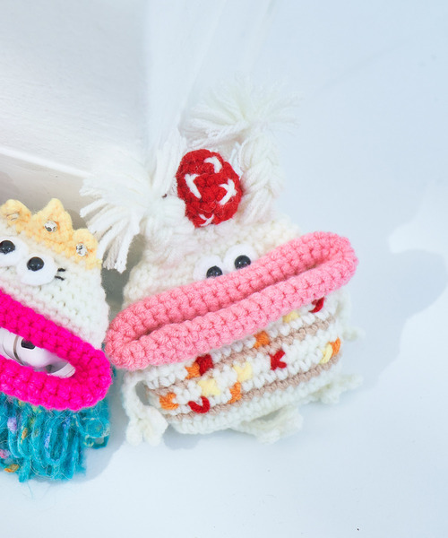 macaroni edge（マカロニエッジ）の「〈macaroni edge×紅林大空コラボ〉毛糸のマスコット エアポッズケース Pro/Pro2（ヘッドフォン/イヤホン・レディース・ブルーグリーン/ホワイト/レッド・ONE SIZE）」の8枚目の写真