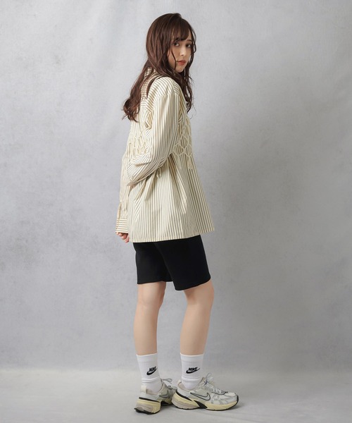 Lull（ルル）の「【Lull / ルル】セットアップ対応 / ストライプ柄パジャマシャツ（シャツ/ブラウス・レディース・クリーム/サックスブルー/ネイビー・ONESIZE）」の12枚目の写真