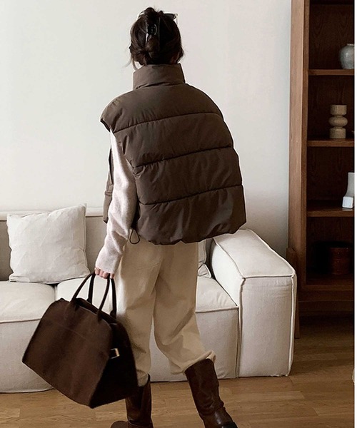 ｼﾞｯﾌﾟｱｯﾌﾟｳｴﾙﾛﾝﾍﾞｽﾄ（ダウンベスト）｜CADBURY（キャドバリー）