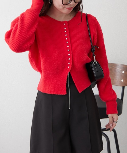 Remind me and forever（リマインドミーアンドフォーエバー）の「メタル釦フェザーカーディガン（カーディガン/ボレロ・レディース・アイボリー/ブラック/レッド/ブラウン・FREE）」の4枚目の写真