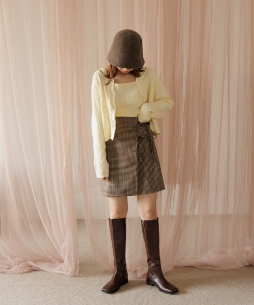 flower（フラワー）の「ケーブルアンサンブルニット（ニット/セーター・レディース・レッド/アイボリー・FREE）」の13枚目の写真