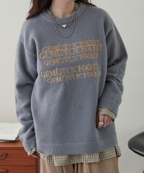 NUNIFE(ユニフィー)の「【UNISEX】《さやべびコラボ》フェザーモールロゴプルオーバー(ニット/セーター・レディース・マスタード/グリーン/ネイビー/ライトグレー・FREE)」の18枚目の写真