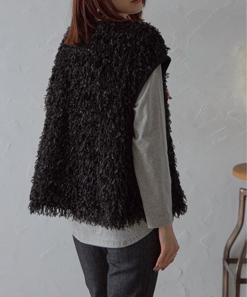 each（イーチ）の「ロングシャギークロップドタンクベスト（ベスト・レディース・アイボリー/ブラック/グレー・FREE）」の8枚目の写真