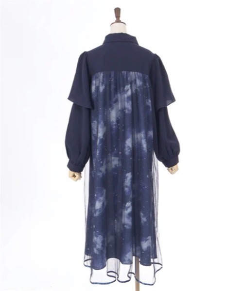 axes femme（アクシーズファム）の「テレスコーププリントケープ風