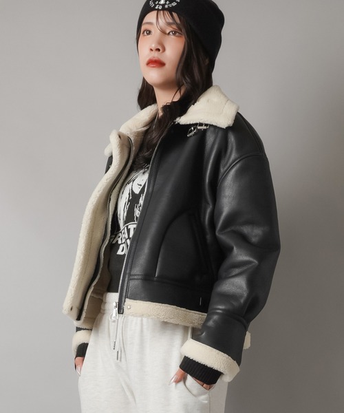 SPINNS（スピンズ）の「美シルエット 裏ボア合皮ムートンジャケット（ムートンコート・レディース・ブラウン/ブラック・ONESIZE）」の12枚目の写真