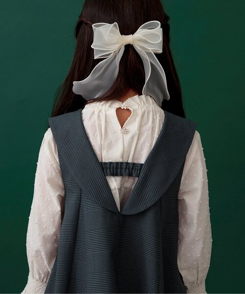 BREEZE(ブリーズ)の「【フォーマル対応】ピンタックブラウス(シャツ/ブラウス・キッズ・オフホワイト・130/120/110/100/90)」の4枚目の写真