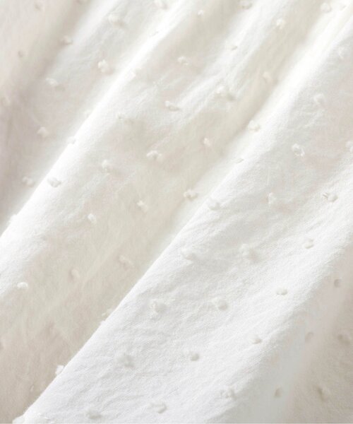 BREEZE(ブリーズ)の「【フォーマル対応】ピンタックブラウス(シャツ/ブラウス・キッズ・オフホワイト・130/120/110/100/90)」の2枚目の写真