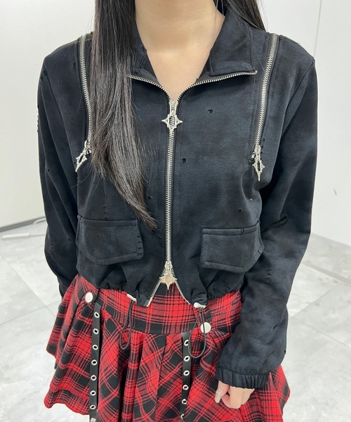 Figments（フィグメンツ）の「クロップドショルダーZIPブルゾン（ブルゾン・レディース・グレー/ブラック・FREE）」の9枚目の写真