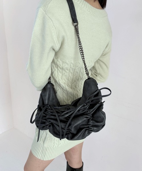 Heather（ヘザー）の「WリボンギャザーショルダーBAG　319880（ショルダーバッグ・レディース・チャコールグレー/ブラック/ベージュ・ONE SIZE）」の10枚目の写真