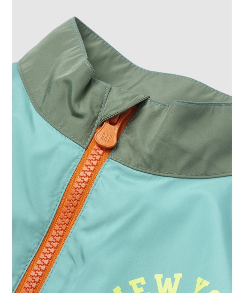 GAP（ギャップ）の「NYC GAPロゴ ウィンドブレーカー (幼児・ベビー)（ナイロンジャケット・キッズ・ネイビー/ベージュ・90cm/95cm/100cm/105cm/110cm/80ｃｍ）」の11枚目の写真