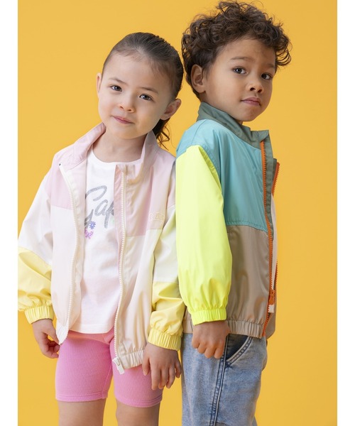 GAP（ギャップ）の「NYC GAPロゴ ウィンドブレーカー (幼児・ベビー)（ナイロンジャケット・キッズ・ネイビー/ベージュ・90cm/95cm/100cm/105cm/110cm/80ｃｍ）」の8枚目の写真