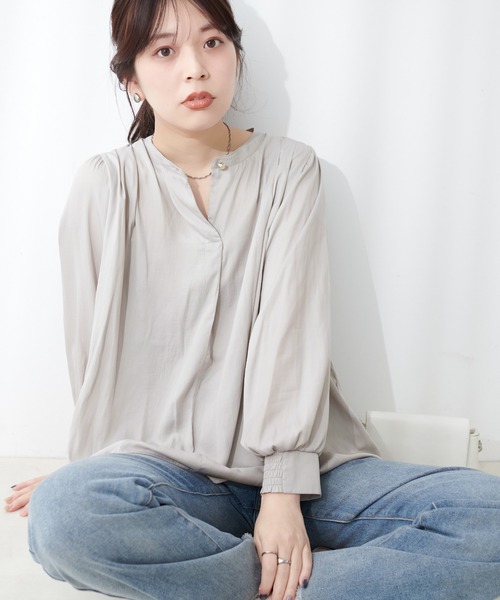 natural couture(ナチュラルクチュール)の「【ZOZO限定】肩タックギャザースリーブブラウス(シャツ/ブラウス・レディース・ピンクベージュ/カーキ/オフホワイト/グレー/チャコールグレー・FREE)」の15枚目の写真