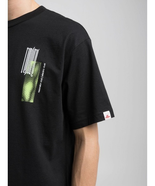 REPLAY(リプレイ)の「オーバーフィット ベーシックジャ-ジーコットンプリントTシャツ(Tシャツ/カットソー・メンズ・ブラック・SMALL/MEDIUM/LARGE/X-LARGE)」の6枚目の写真