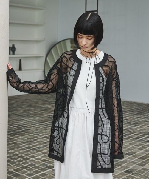 AIC.（エーアイシー）の「コード刺繍メッシュジャケット（その他アウター・レディース・アイボリー/ブラック・FREE）」の4枚目の写真