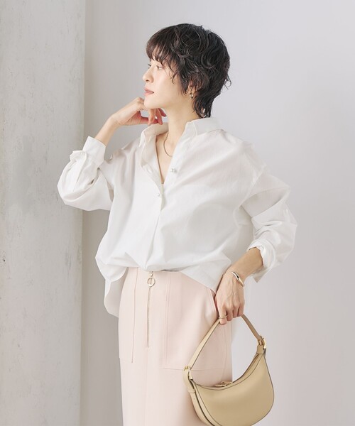 NOLLEY’S Sophi（ノーリーズソフィ）の「パール釦スキッパーシャツ（シャツ/ブラウス・レディース・ホワイト/ミント/ブラック系その他/ベビーピンク/サックスブルー/ベージュ系その他・38）」の2枚目の写真