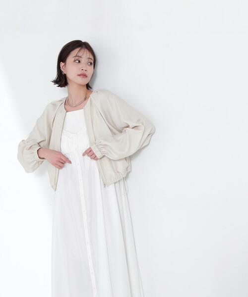 NATURAL BEAUTY BASIC（ナチュラルビューティーベーシック）の「◇【THINK NATURAL】シアークロップドブルゾン（ブルゾン・レディース・ベージュ/イエロー/ブラック/オフホワイト・MEDIUM/SMALL）」の4枚目の写真