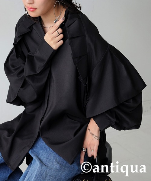 antiqua(アンティカ)の「フリルデザインシャツ(シャツ/ブラウス・レディース・ブラック/ホワイト・ONESIZE)」の2枚目の写真