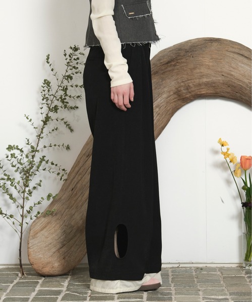 loin nuit(ロワンニュイ)の「double waist button pants / ダブルウエストボタンパンツ(スラックス・レディース・ブラック/カーキブラウン・FREE)」の20枚目の写真