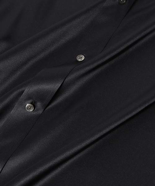 COLUMN(コラム)の「COLUMN / シルクサテン シャツ<THE COLUMN>(シャツ/ブラウス・メンズ・オフホワイト/ネイビー・MEDIUM/LARGE)」の6枚目の写真