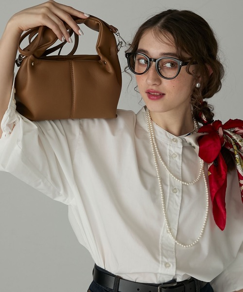 BONLECILL Marche(ボンルシールマルシェ)の「【BONLECILL Marche】2wayタックデザインワンハンドルバッグ/ショルダーバッグ(ハンドバッグ・レディース・ブラック/グレイッシュベージュ/キャメル・FREE)」の1枚目の写真