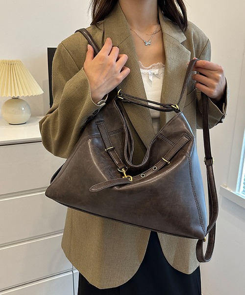 LA VORAGINE(ラ ヴォラジネ)の「2WAY大容量バックパック/ショルダーバッグ(バックパック/リュック・レディース・ブラック/ダークブラウン/ブラウン・FREE)」の20枚目の写真