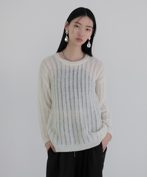 Leja（レジャ）の「【LEJA】メッシュプルオーバー透かし編みニットトップス（ニット/セーター・レディース・ホワイト・SMALL/MEDIUM）」の13枚目の写真