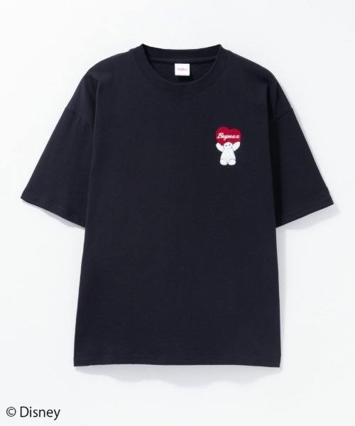 Disney(ディズニー)の「Disney ベイマックスワンポイントプリントTee(Tシャツ/カットソー・メンズ・ブラック/オフホワイト・M/L/XL)」の2枚目の写真
