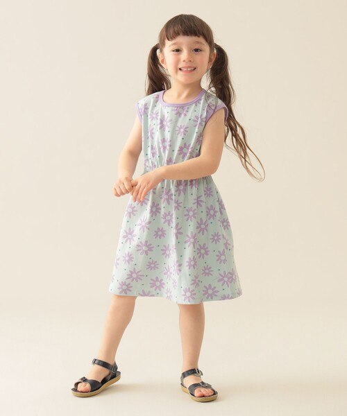 BEAMS mini（ビームスミニ）の「フラワー柄 ノースリーブ ワンピース 2025SS（90～150cm）（ワンピース・キッズ・ピンク/サックスブルー・90/100/110/120/130/140/150）」の4枚目の写真